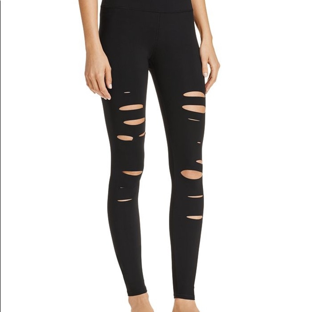 Alo yoga ripped warrior legging XS